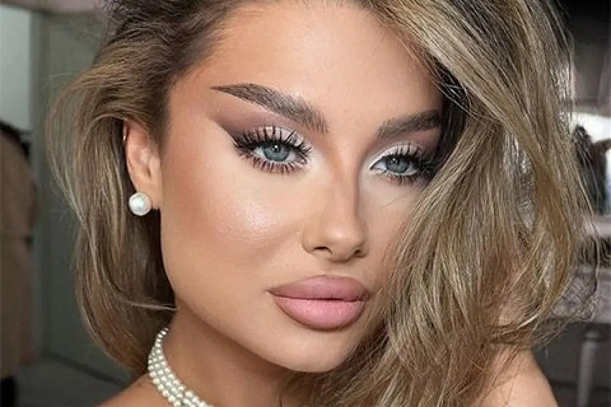 Imagine Curs make-up pentru începători, format intensiv